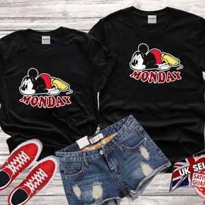 Disney Mickey Minnie Mouse Chilling Monday Lazy cute family T shirt Top Men Women Ladies Gildan S-M-L-XL-XXL-3XL-4XL-5XL Unisex V325