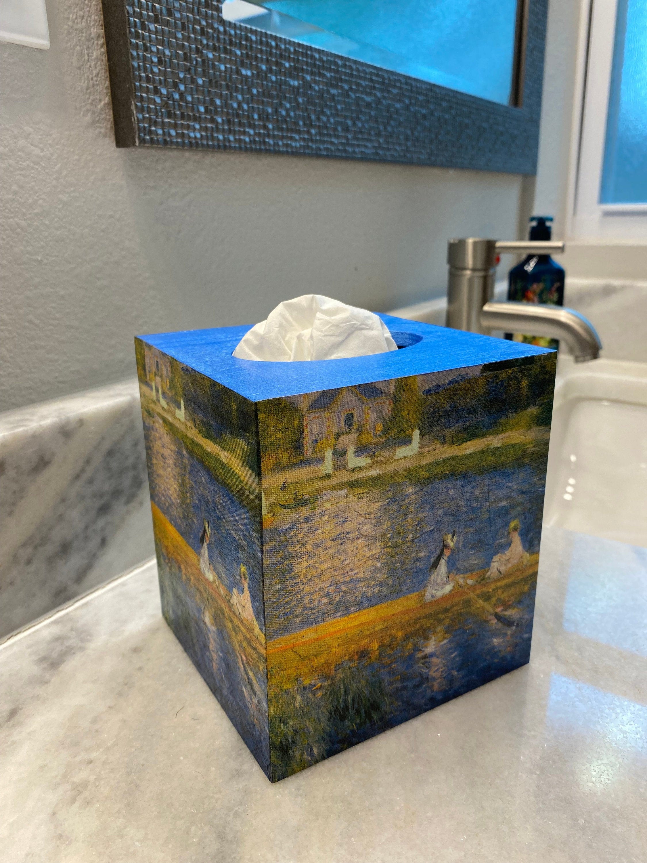 La cubierta de la caja de madera de tejido Skiff Renoir | Etsy