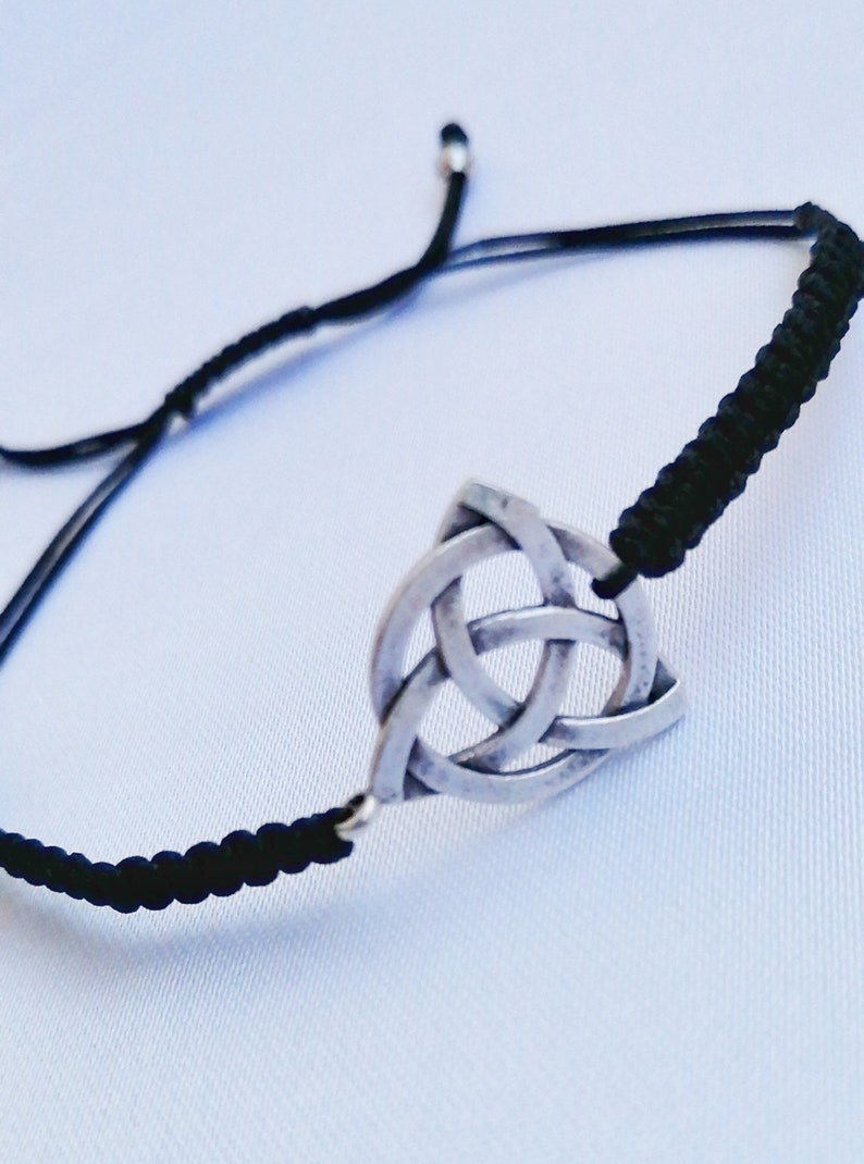 Antique Silver Celtic Knot Macrame Bracelet Irish Celtic Knot Etsy
