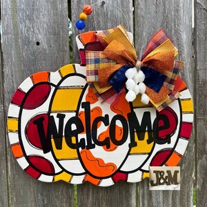 Welcome Pumpkin Door Hanger / Welcome Pumpkin Door Decor / Fall Door Hanger / Fall Door Decor / Welcome Door Hanger / Welcome Door Decor