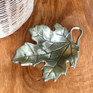 Brass Vintage Leaf Small Trinket Dish with Handle