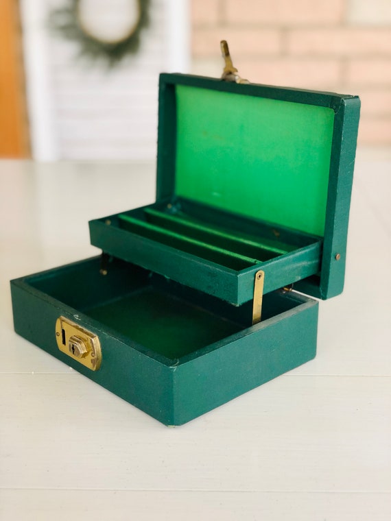 vintage green jewelry box Gem