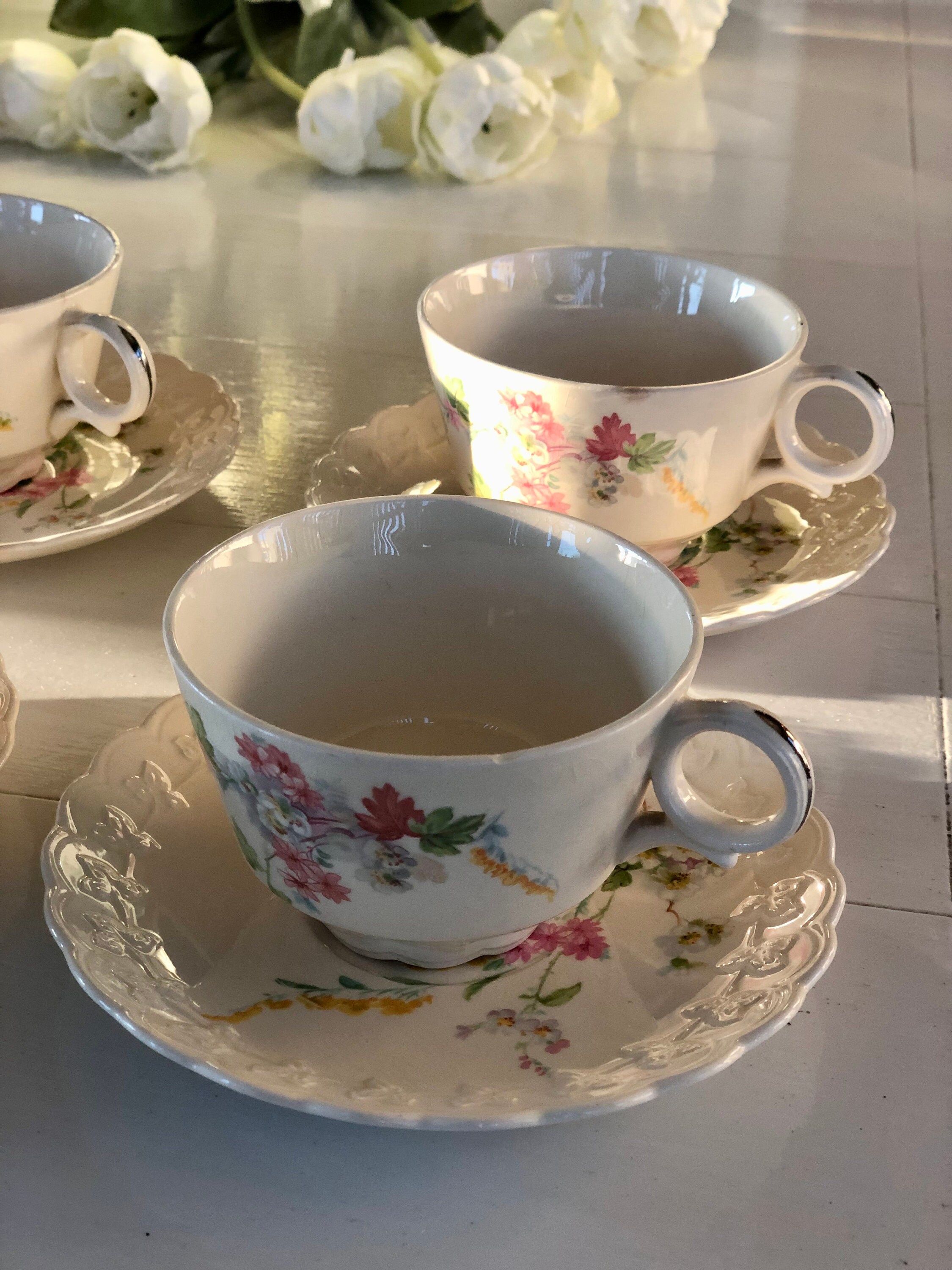 Vintage Floral Tea Cups and Saucers Set (4) - Etsy