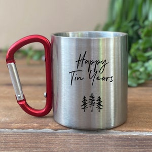 Carabiner Tin Year Anniversary Mug, Custom 10 Year Husband Wife Gift, Personalized 10th Wedding Celebration Cup, for the Couple, Tin Trees