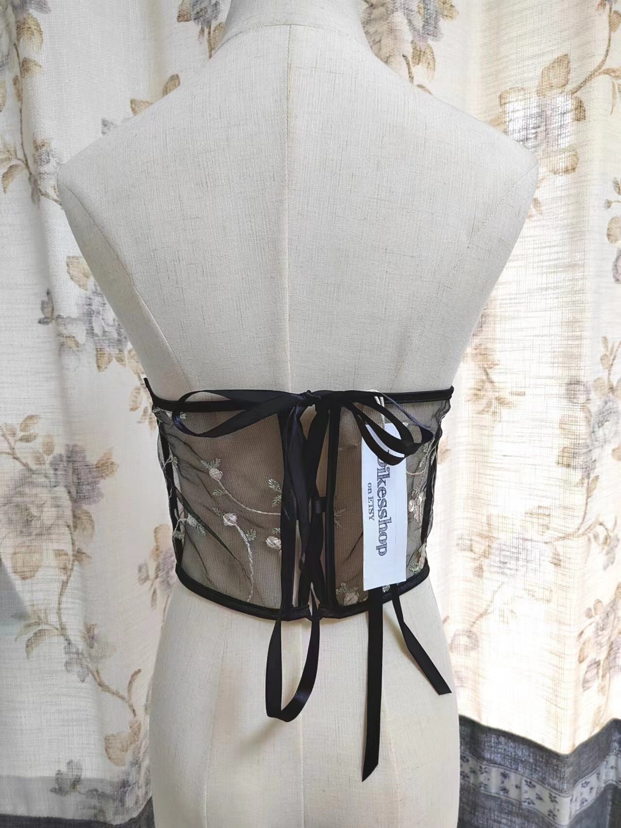 Vintage Floral Underbust Corset Belt: Retro Lace-up Bustier 