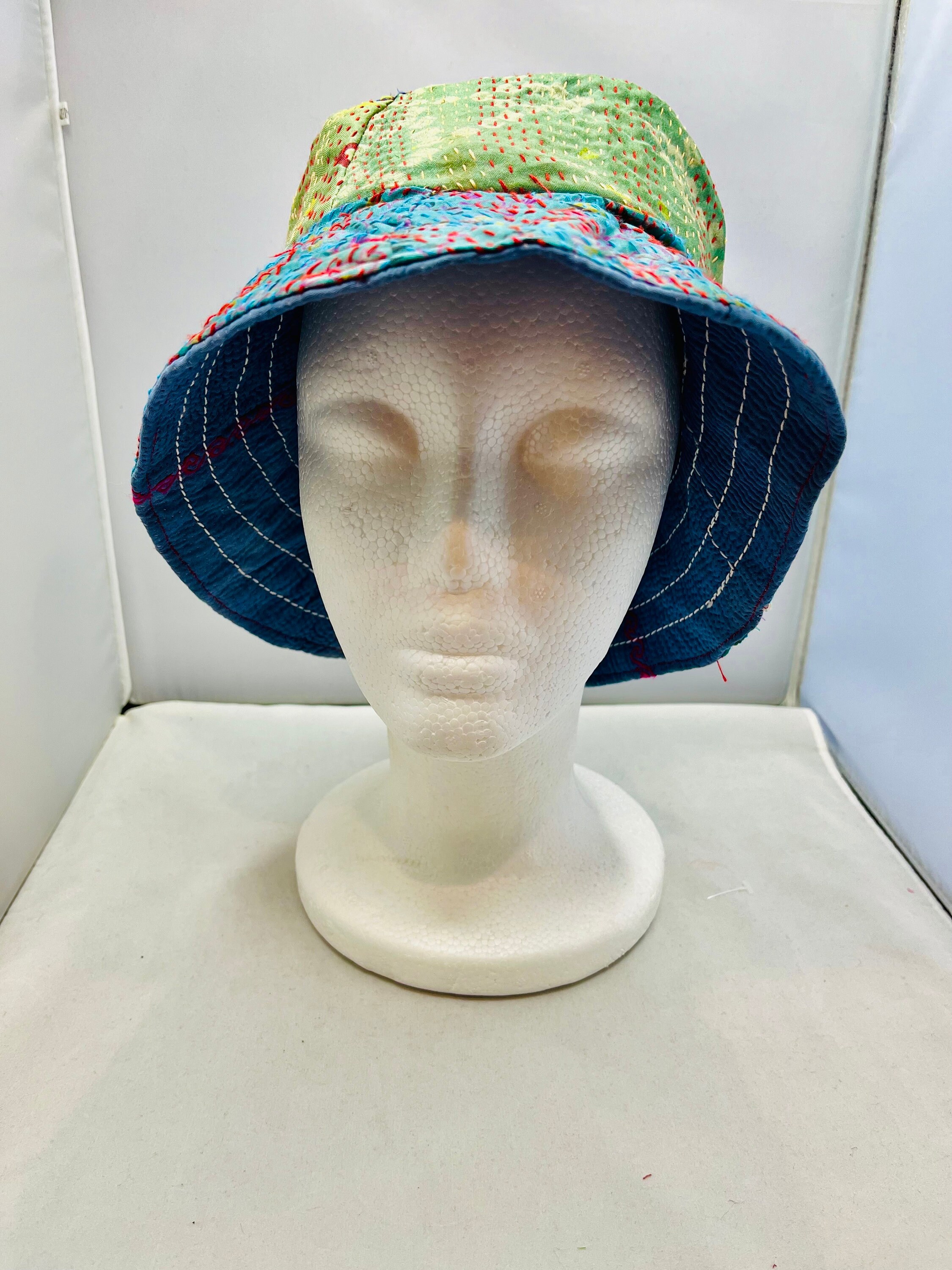 Kantha Bucket Hat - Etsy display picture 2