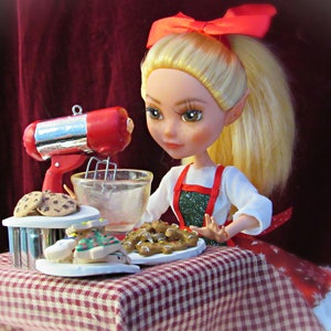 OOAK Ever After High Cookie SCENTED Christmas Elf Doll: &quot;Snickerdoodle&quot;