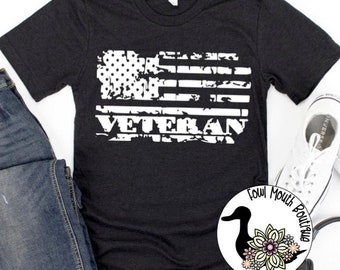 Veteran Distressed American Flag Graphic T-Shirt