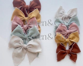 Rib Knit Dog Bow Clip: Matching Pet & Human Hair Accessory