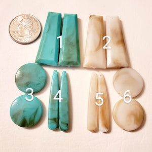 Pair of Beautiful Acrylic cabochons/Beads/Gems/Beading Supplies/ Resin Centers/Jewelry Making Materials