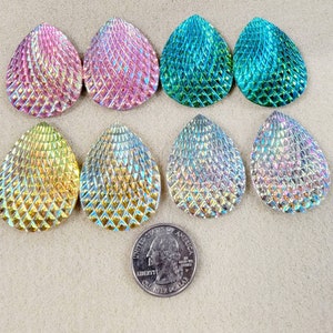 Pair of Beautiful Acrylic cabochons/Beads/Gems/Beading Supplies/ Resin Centers/Jewelry Making Materials