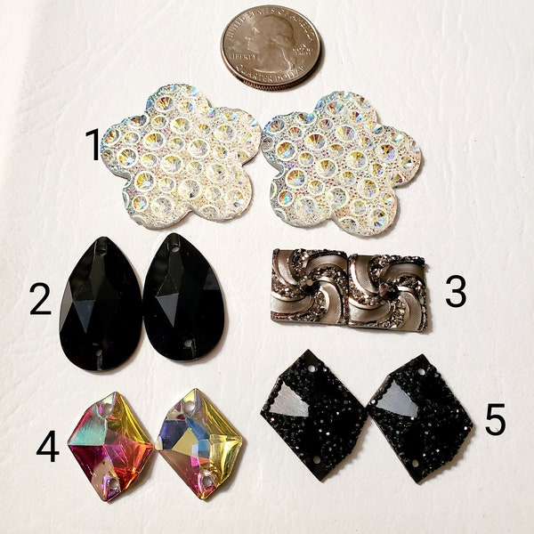 Beautiful Pair of Beading Cabochons/Acrylic Centers/Beading Supplies/Jewelry Making Materials, Resin Cabochons/Gems