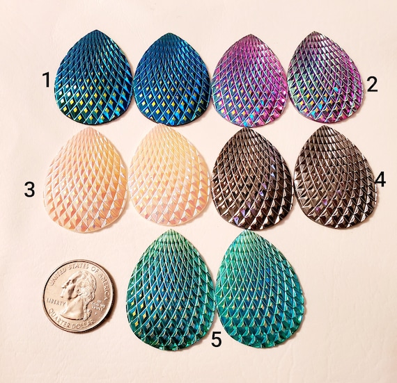 Resin Cab - Teardrop Large, Diamond Pattern Resin Cab - Teardrop Large, Diamond Pattern