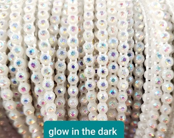 Beautiful SS8 Glow in The Dark Plastic Rhinestone Banding/Beading Supplies/Embellishments/Jewelry-Making/Craft Materials/Sewing