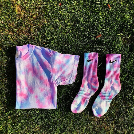 nike tie dye crop top