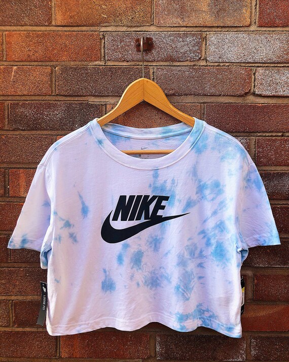 blue nike crop top