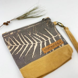 Handgefärbte Kosmetiktasche mit Pflanzenfarben, Öko-Print, Make-up Tasche, Handgefärbte Baumwoll-Leinwand, Umweltfreundlicher Beutel, Slowfashion Etui, Blätterdruck