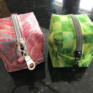 Cube Pod/Mini-Zippered-Cube/ Jewelry Case/Pacifier Pouch Pattern - PDF Sewing Tutorial