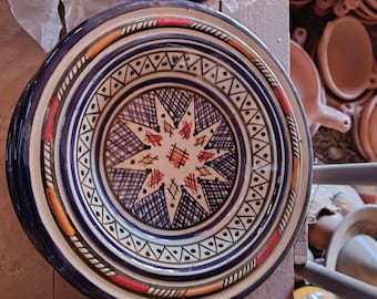 Bol de cerámica tradicional pintado a mano / Plato decorativo marroquí auténtico / Fuente artesanal vibrante / Centro de mesa de estilo bohemio para pared