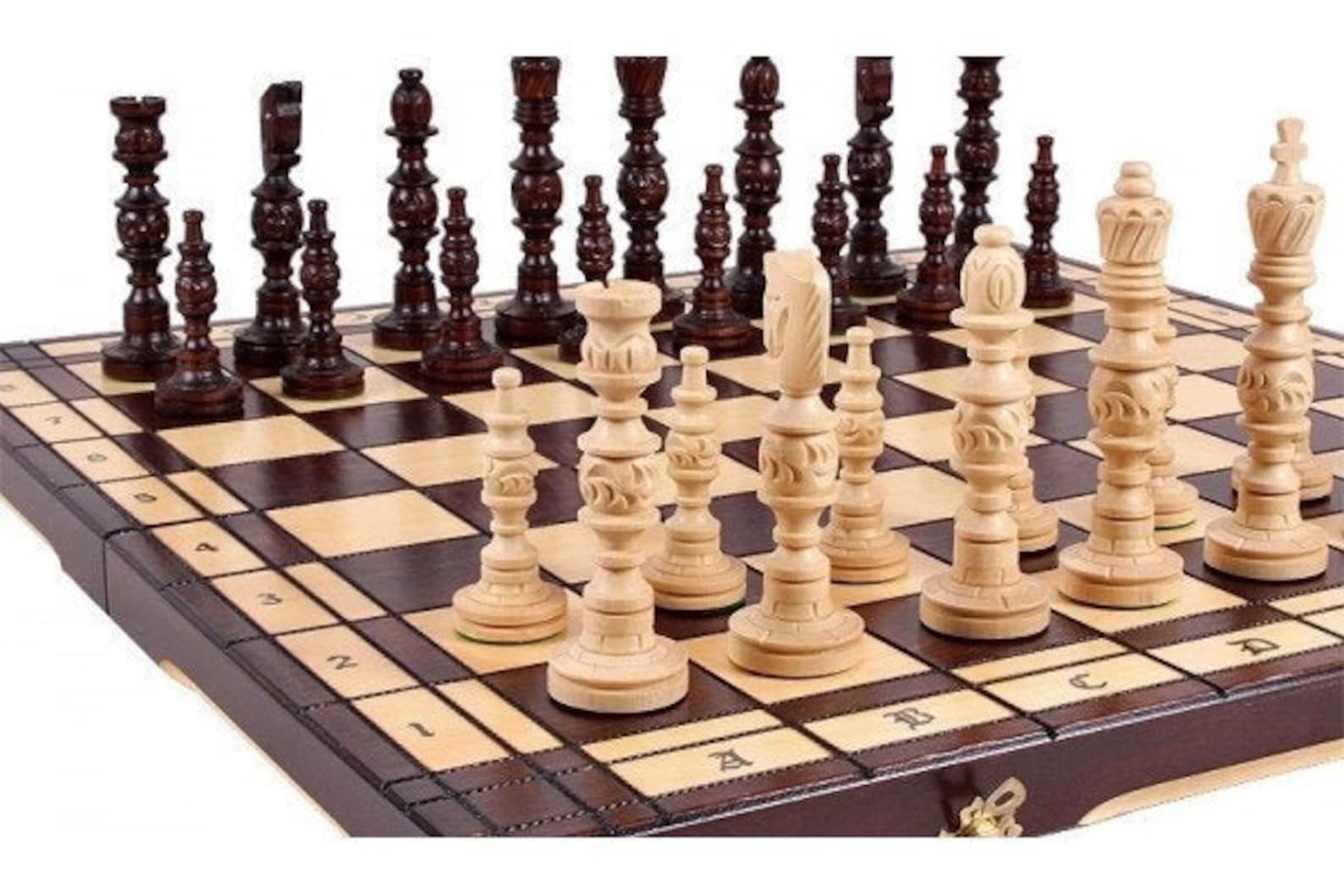 Резная шахматная доска из дерева. Английские шахматы 18 века. Шахматы 18. Антиквариат шахматы 19 век. Шахматы селенус.