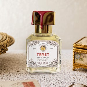 Tryst Eau de Parfum | Tuberose, Honeysuckle & Nectarine Perfume | 50ml Romantic Floral Fragrance