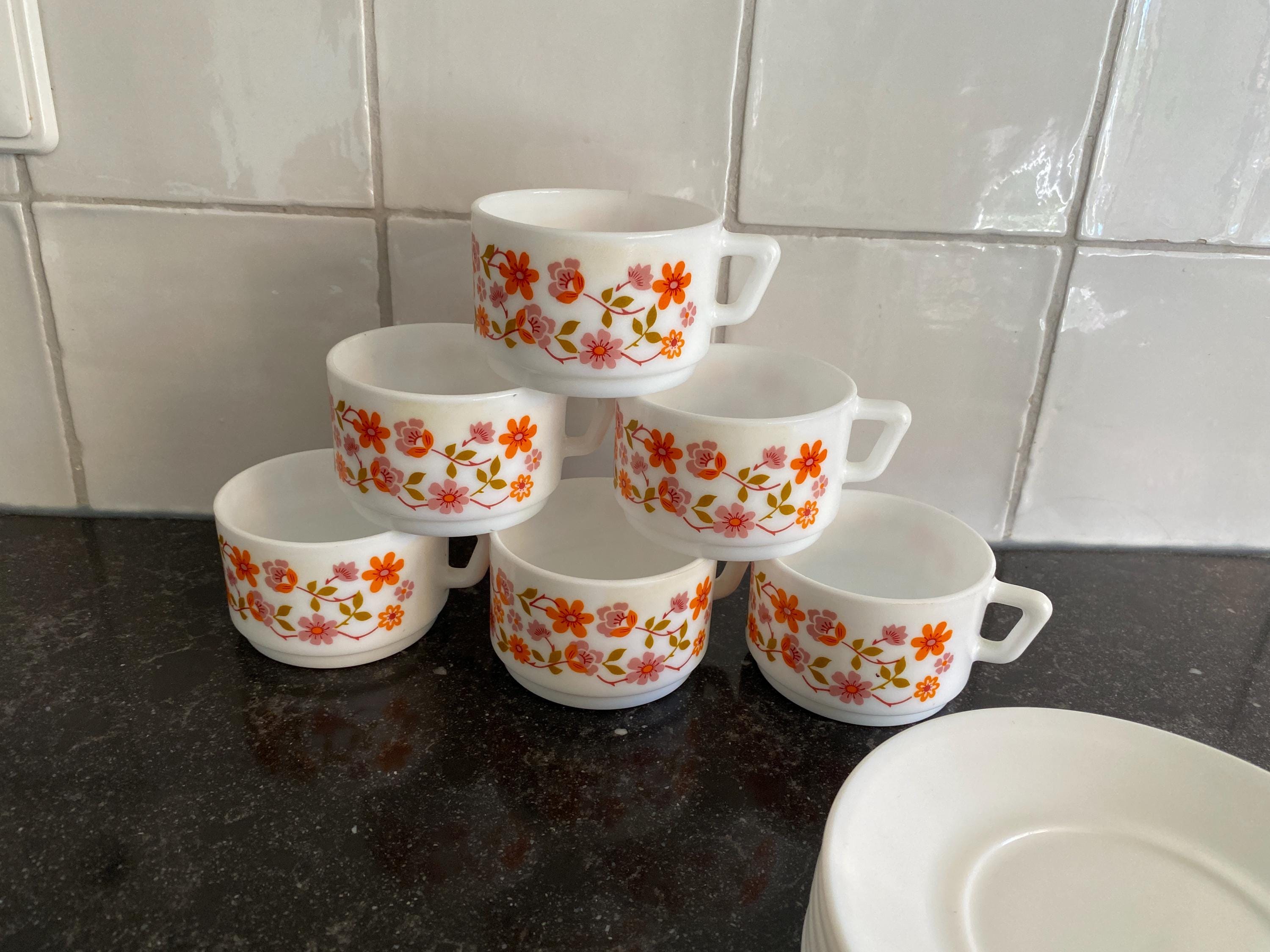 Pichet Arcopal Années 80 - Motif Petites Fleurs, Blanc, Pyrex