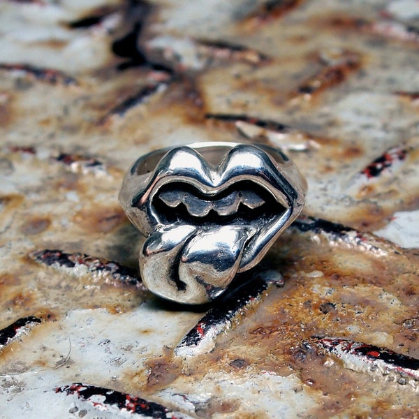 Rolling Stones Ring, Rolling Stones Tongue, Rock N Roll, rock n roll jewelry, Rolling Stones LIPS, Biker Ring, Mens silver, Silver Jewelry