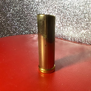 Revlon lustrous Flama Grande lipstick