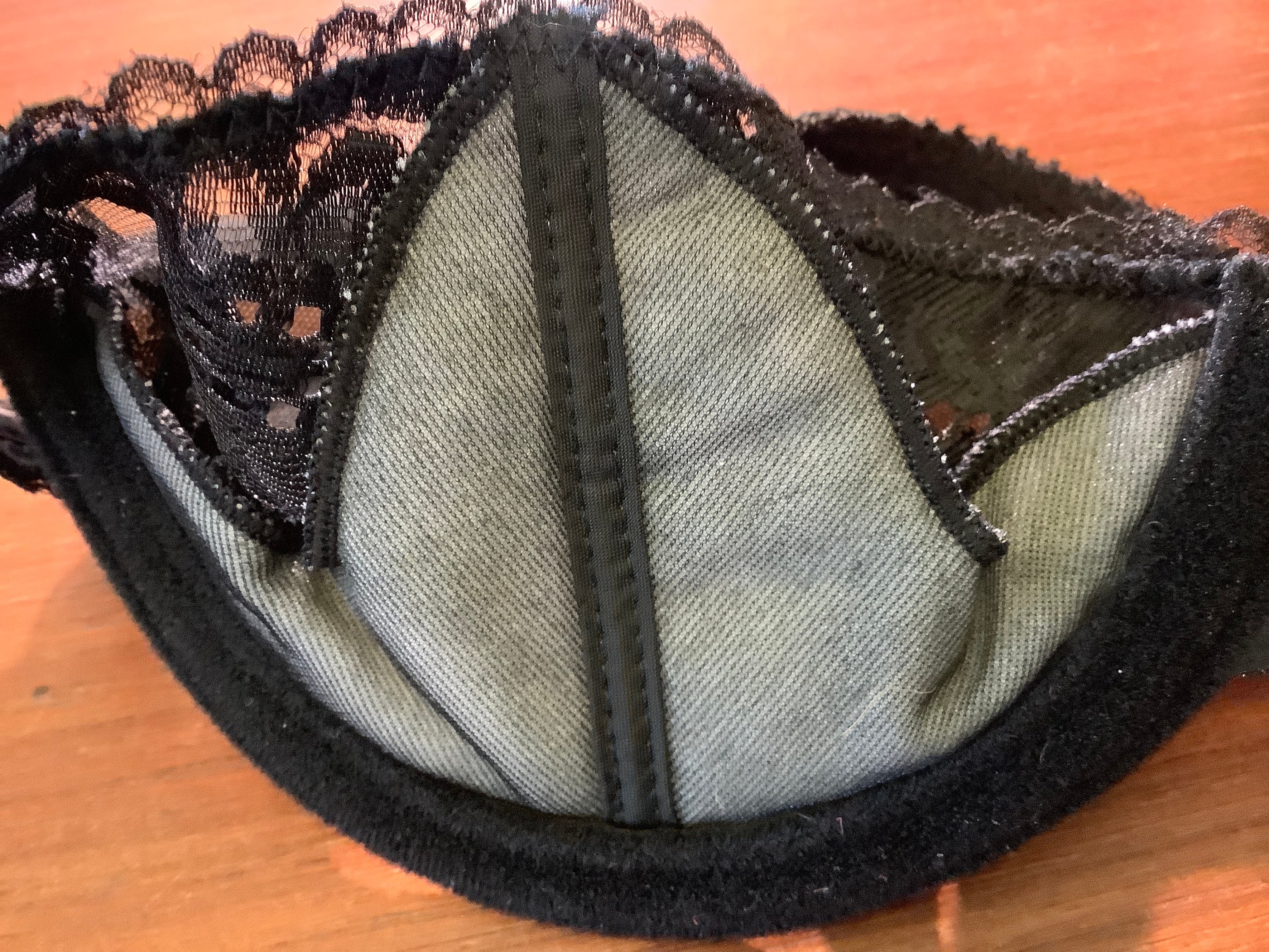 Vintage black nylon Shelf bra by Silhouette -  Polska