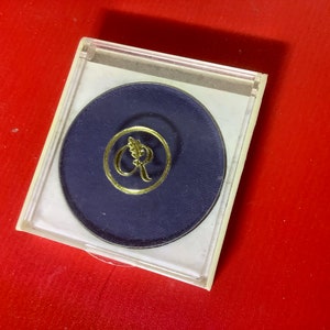Rimmel navy eye shadow