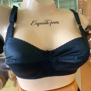 Black Push up  Demi shiny nylon  bra by Kayser
