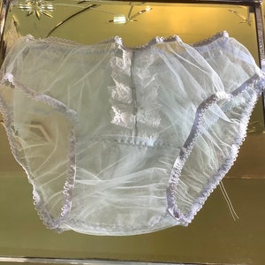Vintage Gossard Artemis Lingerie Sissy Set Bullet Bra Panties Slip 1960s  NWOT -  Canada