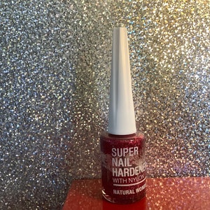 Revlon razzle dazzle glitter indurente per unghie lampone