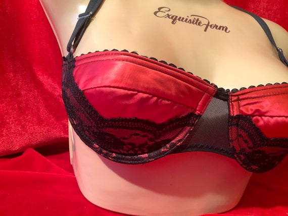 Vintage satin push up bra