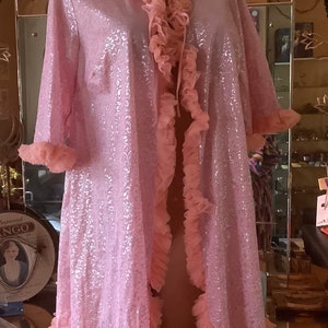Richard shops Peignoir robe nylon and lace vintage