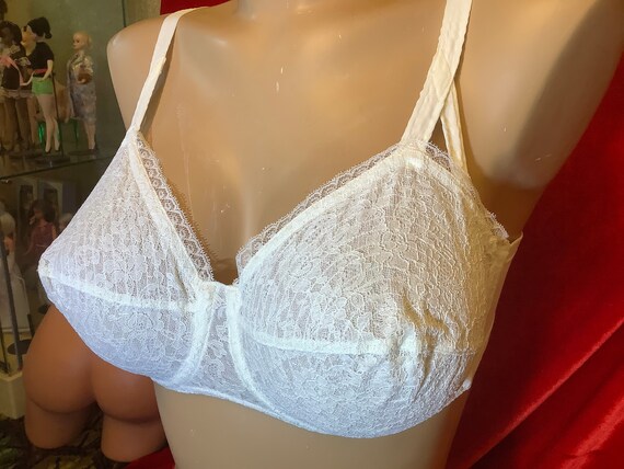 Vintage Lejaby spiral stitch French lace bra - image 3