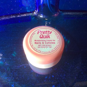 Pretty Quik nail moisturising cream