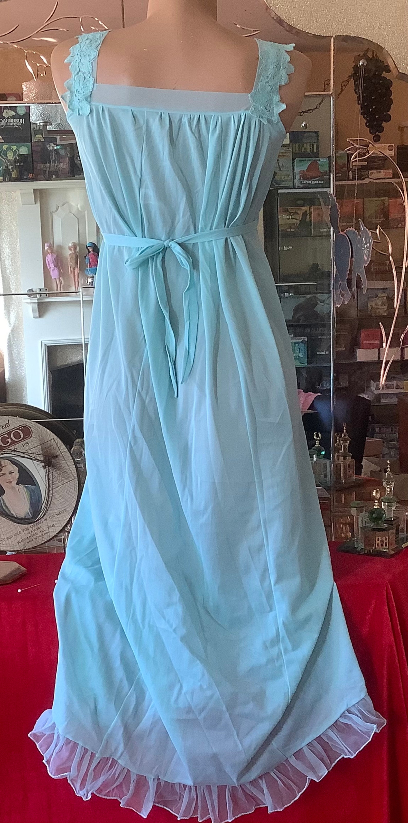 Vintage nylon nightdress Queen Eleanor by Brettle Etsy