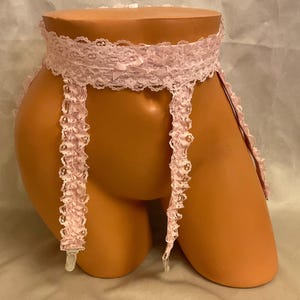 Rhumba  stretch lace garter belt metal grips