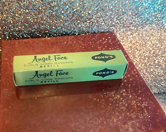 Pond’s Curl&#39; N Comb Mascara Refill Angel Face