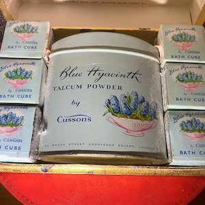 Cussons blue hyacinth gift set