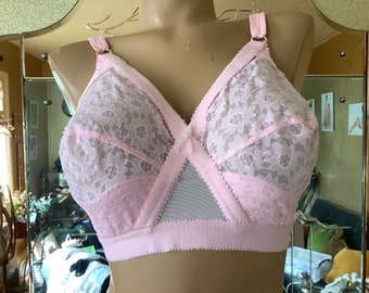 Playtex Cross Your Heart Bra Slightly Sheer Pink Lace -  Canada