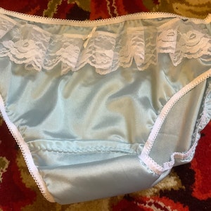 Vintage Vanity Fair USA Made Nylon Panties, Mushroom Gusset, Candleglo Sz 7  NWT!