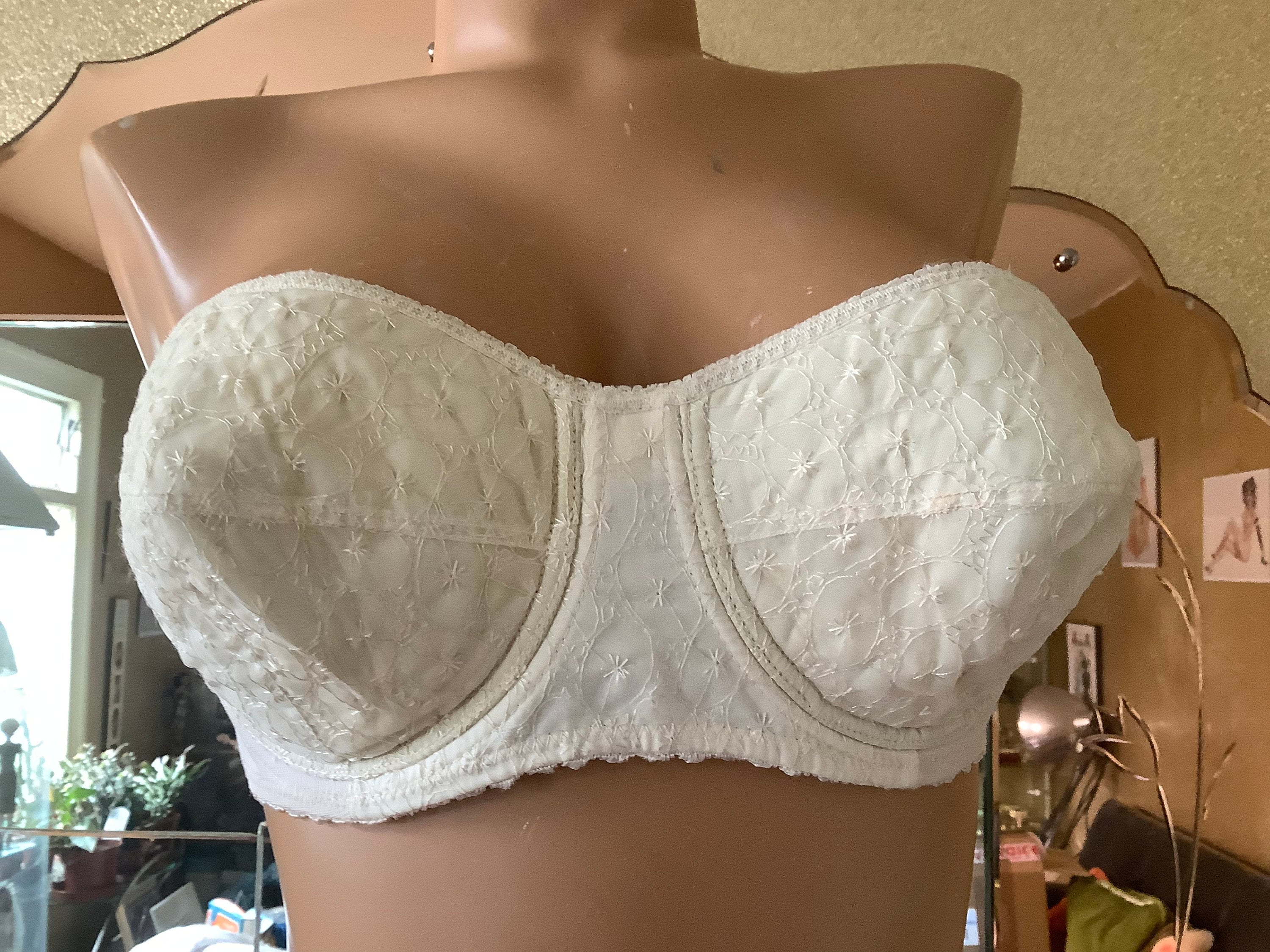 Ivory padded strapless magic cling  bra by Playtex