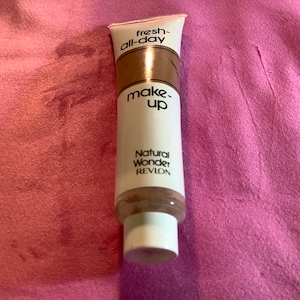 Revlon natural wonder make up