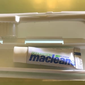 Maclean Reise Zahnpasta und Zahnbürste