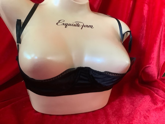 Vintage satin shelf bra by glamour wear of Maidenh