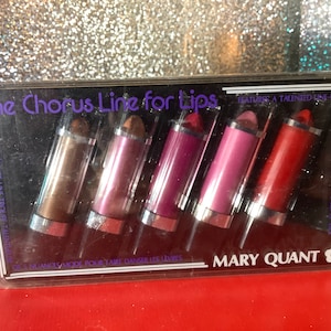 Mary Quant Stage spielt chorus linie