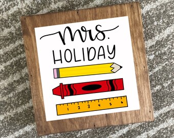 Classroom Decor for Teachers, Door Signs for School Staff, Teacher Appreciation Day Gift, Handmade Gifts for Teachers, Desk Sign for Teacher