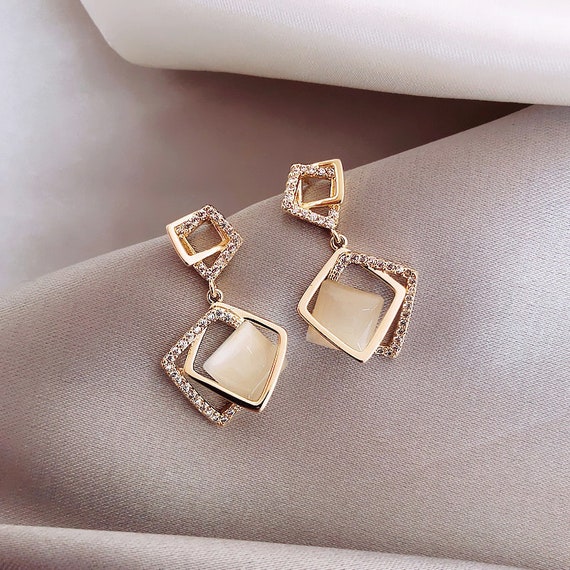 Buy Nilus Collection Square Shape Stud Earrings Gold for (Baby Girls and  Girls and Women) Online at Best Prices in India - JioMart.